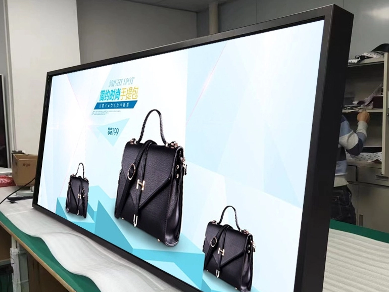 Pantalla deslizante t&aacute;ctil infrarroja 4K HD de 80 pulgadas, generaci&oacute;n de i7-6, pantalla publicitaria de 8 + 128 barras